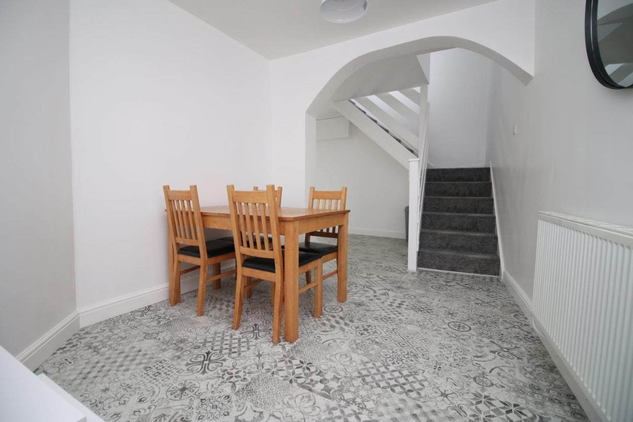Wern Farm Apartment Pontypool