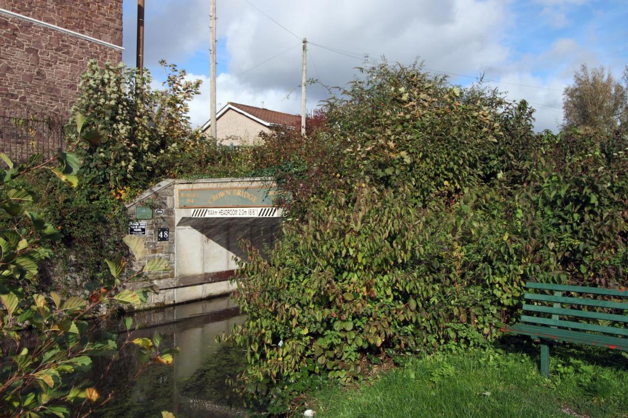 Wern Farm Apartment Pontypool